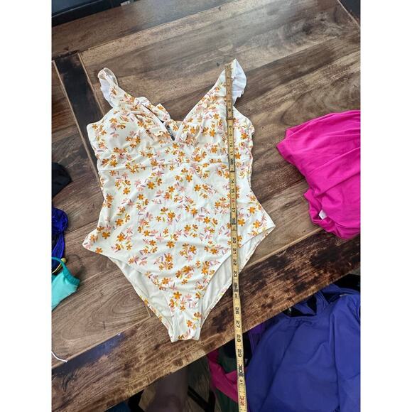 NWT Cupshe Women's Cream Orange Floral Print One-Piece Bathing Swimsuit Size XL - Picture 4 of 7